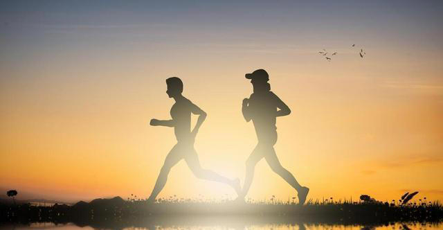 坚持晨跑好处多，晨跑适合跑多少公里？专家提醒：把握好分寸！